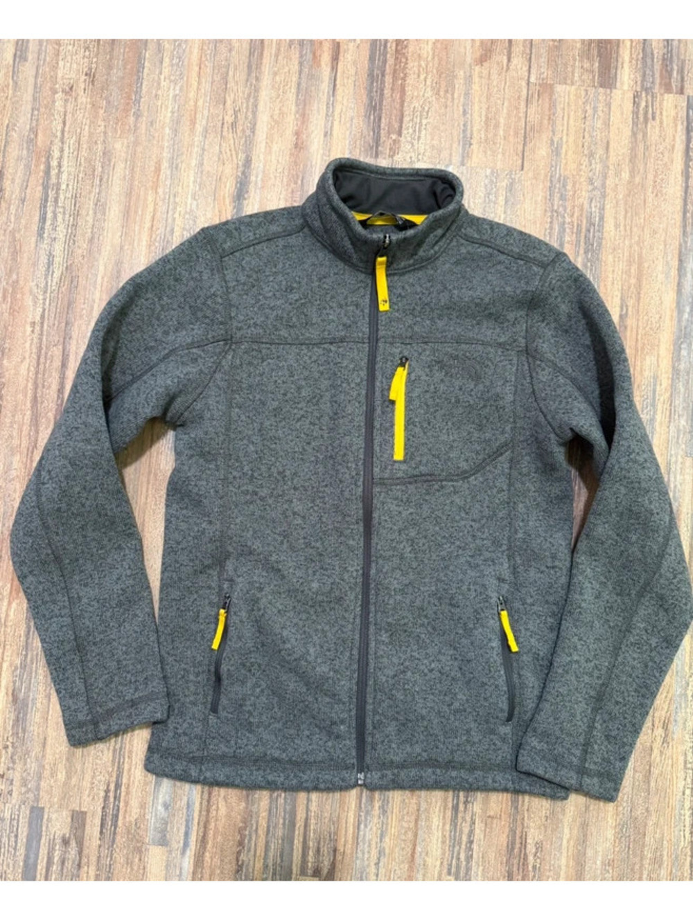 The north face boys zip up size large